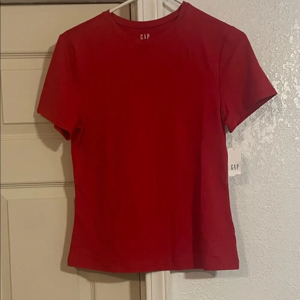 GAP Red Short Sleeve Kids Tee Youth Large Closeknit NWT